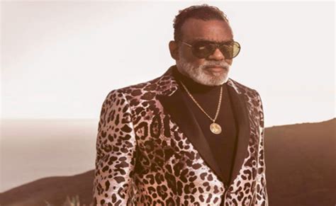 Ronald Isley VERZUZ Outfit & New Look Has Women Calling Him "Zaddy ...