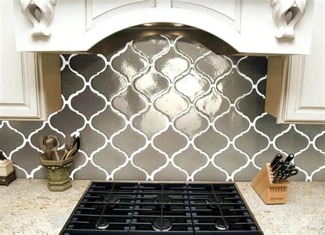 Lantern-Arabesque-Tile-Backsplash - Byrd Tile