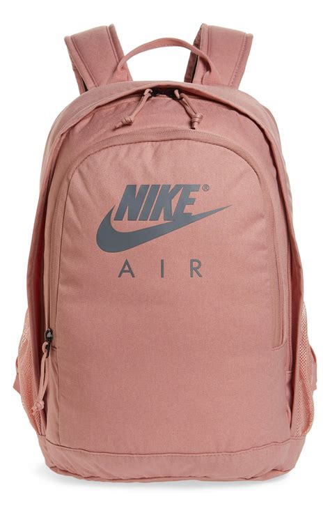 Pin de Ziandra Vasquez en Bolsos en 2020 | Mochilas escolares nike ...