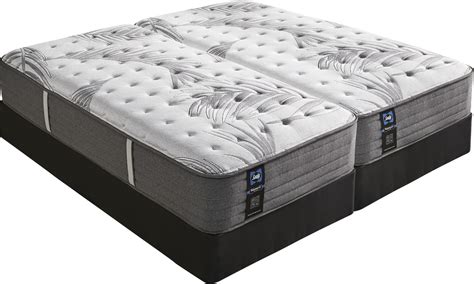 Sealy Posturepedic Plus Lockfield Split King Mattress Set - Rooms To Go