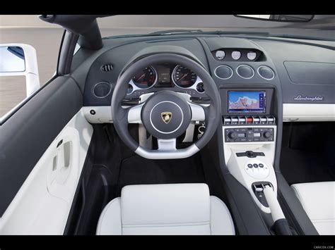 Lamborghini Gallardo LP 560-4 Spyder - Interior | Caricos