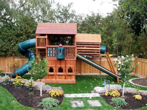 20+ Kid Friendly Small Backyard Playground Ideas – DECOOMO