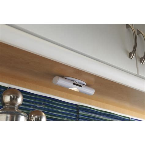 SYLVANIA 6-in Battery Light Bar Under Cabinet Lights in the Under ...