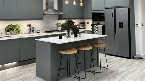 Kitchen Layout Ideas | Kitchen Ideas | Howdens