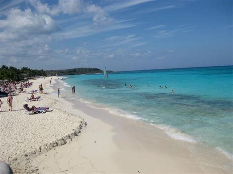 Beach in Guardalavaca, Cuba | Places to travel, Beach, Outdoor