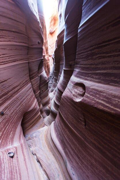 Premium Photo | Slot canyon