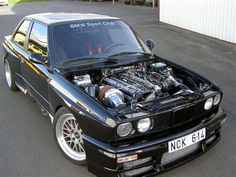 BMW E30