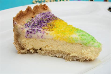 King Cake Cheesecake – Kitchen Belleicious