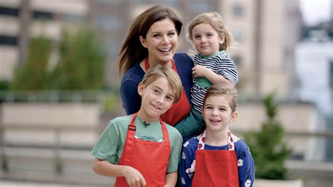 CNN - Erin Burnett's kids help recreate grandma's Christmas oyster stew