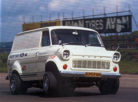 Video: Ford Transit Supervan - Motorsport Retro