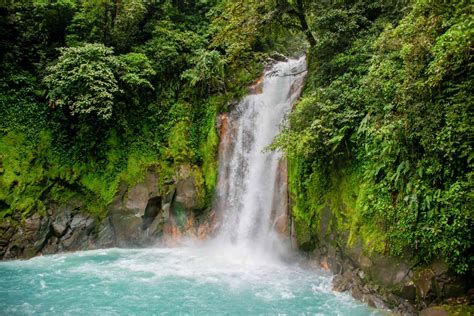 8 Enigmatic Facts About Rio Celeste Waterfall - Facts.net