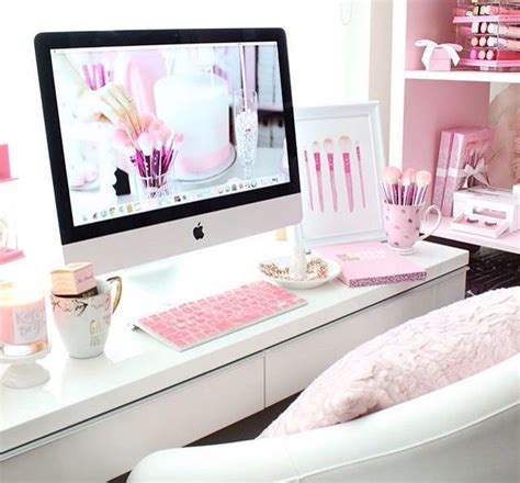 30+ Pink Office Decorating Ideas – DECOOMO