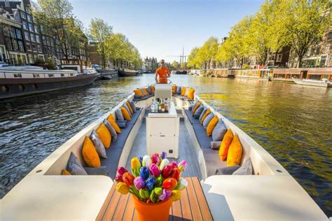 Amsterdam: Luxury Canal City Cruise from Rijksmuseum | GetYourGuide