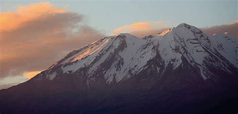 Arequipa Volcano: Stunning View at Yanahuara Viewpoint - Arequipa.com