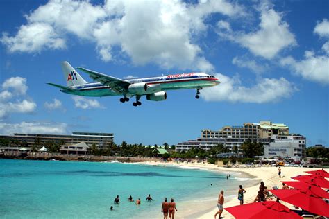 File:American 757 on final approach at St Maarten Airport.jpg ...