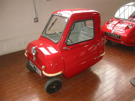 File:1965 Peel P50, The World's Smallest Car (Lane Motor Museum).jpg ...