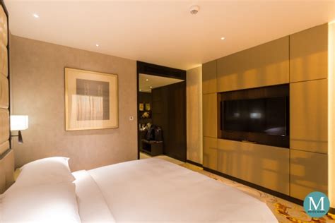 Sheraton Manila Hotel » Deluxe Room