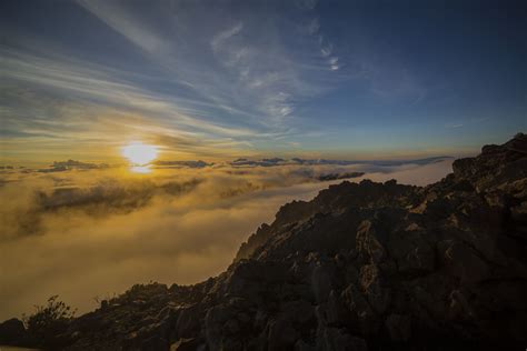 Time Lapse Video: Sunrise over Haleakala Volcano, Maui | Traveling Canucks