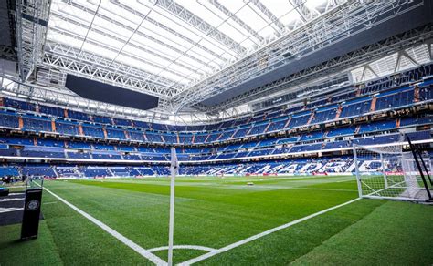 Real Madrid debut stunning new Santiago Bernabeu for first time - World ...