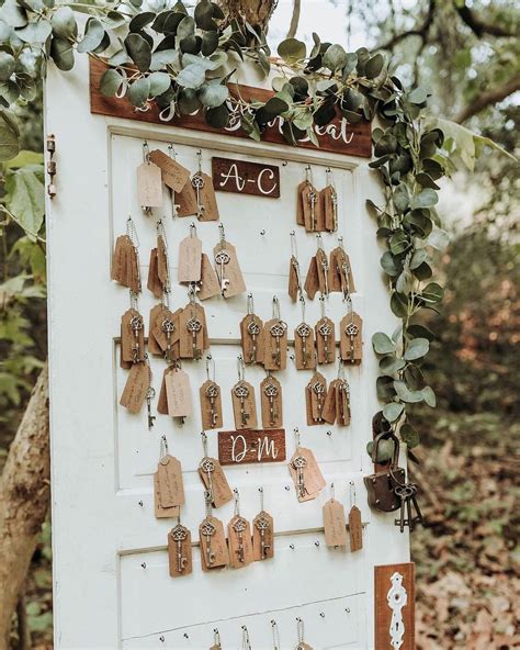 11 Creative Wedding Seating Chart Ideas - Rustic Wedding Chic