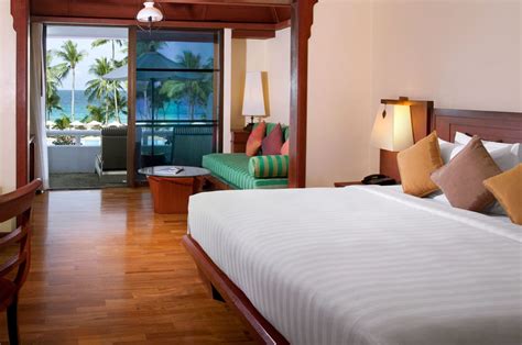 Le Meridien Phuket Beach Resort Package - Island Escapes