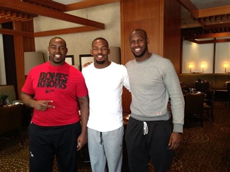 Size Comparison of Jon Jones with his Two NFL Brothers : r/MMA