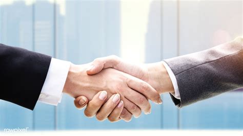 Business people shaking hands in agreement | premium image by rawpixel ...