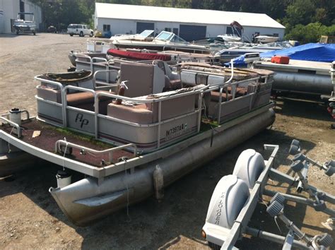 Godfrey Pontoon 1988 for sale for $350 - Boats-from-USA.com