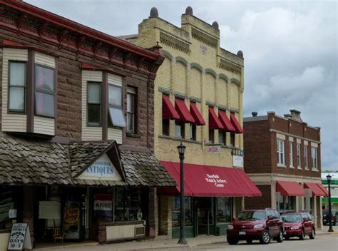 Deerfield, Wisconsin - Glacial Drumlin Trail Visitors Guide