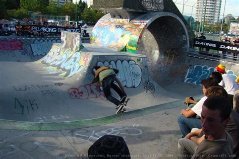 Pin by Cherry ;'3.c on Exterior Skateparks | Skate park, Skate ...