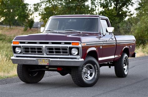 1976 Ford F-150 4-Speed 4x4 Short Bed | Best pickup truck, Classic ...