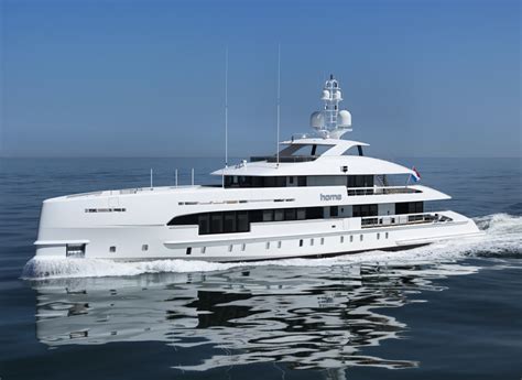 'Home' Delivery Knocks for New Owner of Heesen Classic | Superyachts.com