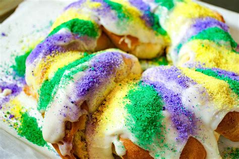 Easy New Orleans Style King Cake for Mardi Gras | Recipe | King cake ...