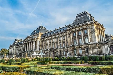 22 Of The Most Beautiful European Palaces And Castles