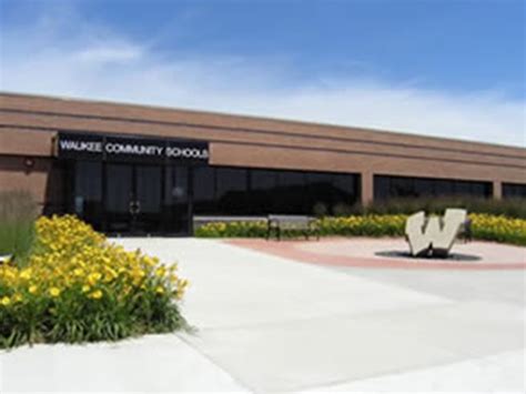 Schools - Waukee Community School District