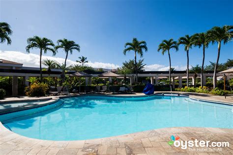 Maui Coast Hotel Review: What To REALLY Expect If You Stay