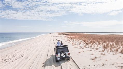 How To Visit All 3 Nantucket Lighthouses (2024) - New England Wanderlust