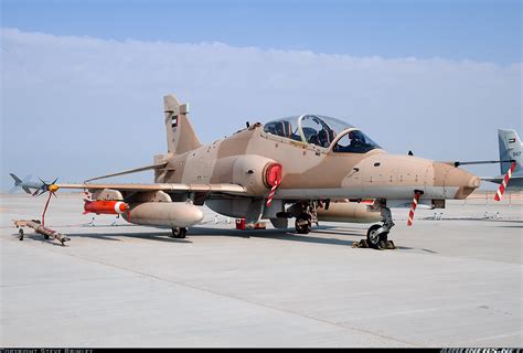 BAE Systems Hawk T.2 - United Arab Emirates - Air Force | Aviation ...