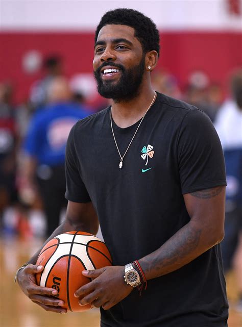 Kyrie Irving Tattoos : Kyrie Irving Shows Off Friends Tattoo While ...