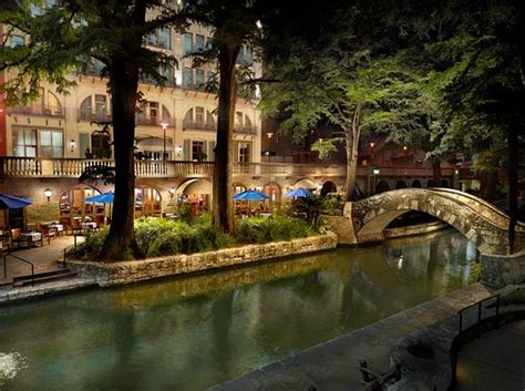 THE 10 CLOSEST Hotels to San Antonio River Walk