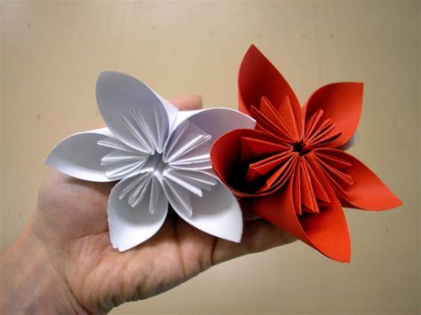 Origami flowers for beginners - How to make origami flowers very easy ...