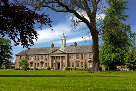 Merchiston Castle School, Edinburgh, UK - Which Boarding School