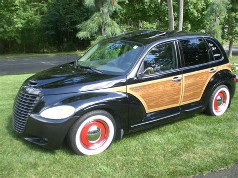 2002 Chrysler pt cruiser woody