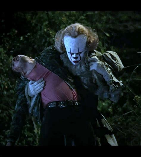 Pennywise Eats Georgie / Pin On Halloween | Melody Wagner