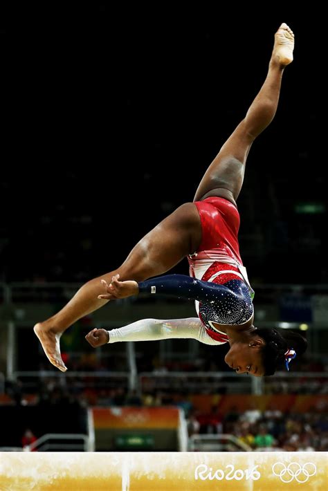 PHOTOS: Simone Biles & The USA Gymnastics Team Fly Into First Place ...