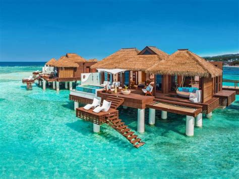 The 9 Best Overwater Bungalows in the Caribbean & Mexico