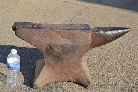 210 lb Blacksmith Anvil Tool Antique Cast Steel Hardware