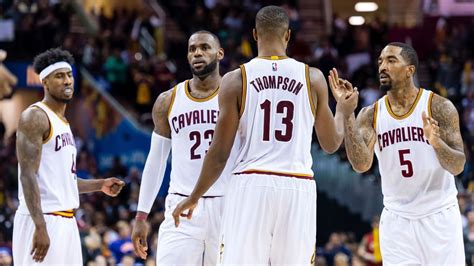 Cleveland Cavaliers using fourth starting lineup of 2017-18 season