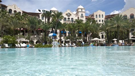 Why the Universal Hard Rock Hotel Pool is the best in Orlando