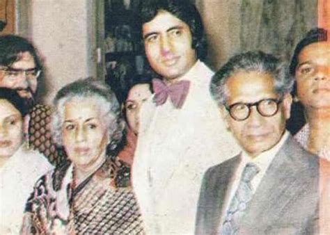 Amitabh Bachchan Age, Height, Daughter, Family, Wiki, Biography & More